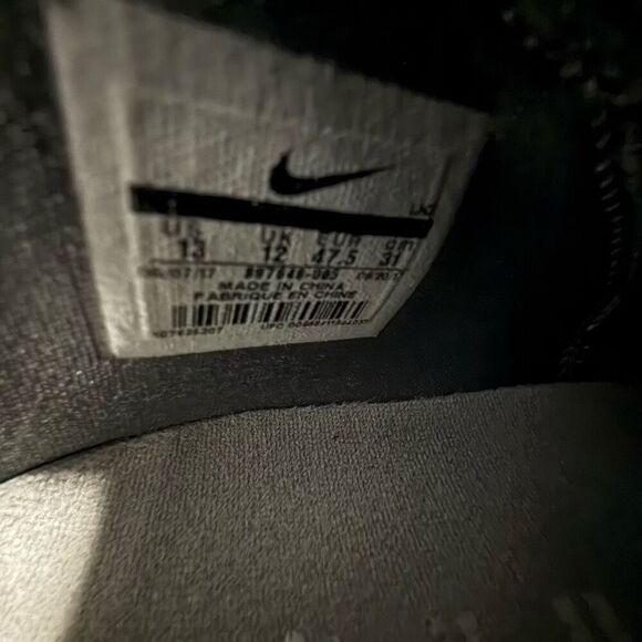 Nike LeBron 15 EP \'City Edition\' 897649-005 Men\'s Size 13 Gray Basketball Shoes main image 9